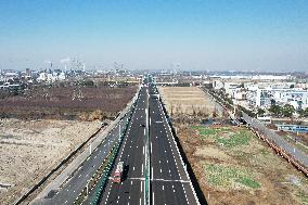 Hangzhou-Shaoxing-Ningbo Expressway Open