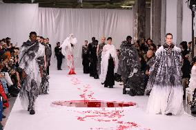 PFW - Yuima Nagazato Runway