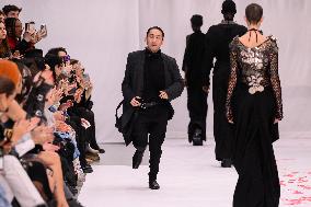 PFW - Yuima Nagazato Runway