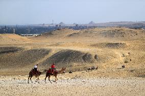 EGYPT-GIZA PYRAMIDS-TOURISM