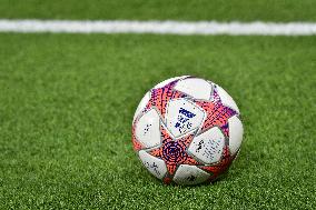 Women’s Champions League - PSG v Ajax Amsterdam