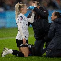 Manchester City v Manchester United - FA Women's Continental Tyres League Cup