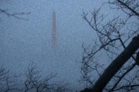 Rapid warm-up causes dense fog in Washington, DC