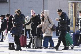 Travel rush in China ahead of Lunar New Year holidays