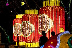 Malaysia Lunar New Year Decorations