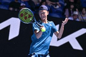 Australian Open - Japan Sakamoto Wins Junior Title