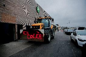 Farmers protest in Bretagne