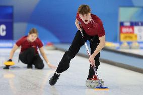 (SP)SOUTH KOREA-GANGNEUNG-WINTER YOUTH OLYMPIC GAMES-CURLING-MIXED DOUBLES ROUND ROBIN SESSION-LAT VS CHN