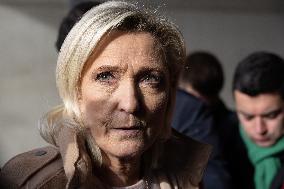 Marine Le Pen visit a farm - Radinghem en Weppes