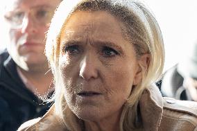 Marine Le Pen visit a farm - Radinghem en Weppes