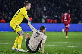 Ligue 1 - PSG v Brest