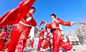 Chinese Welcome Spring Festival Holiday
