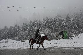 Snowfall After Two Months Of Dry Weather In Kashmir