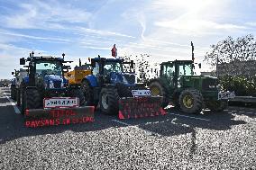 A7 Highway Blocked By Angry Farmers Near Lyon