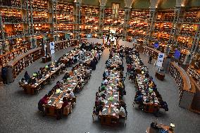 Grand Dictation at the Bibliotheque nationale de France