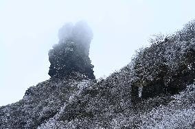Mount Fanjing Peak Snow Scenery in Tongren