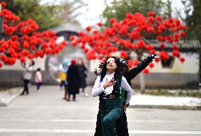 Chinese Welcome Lunar Dragon Year