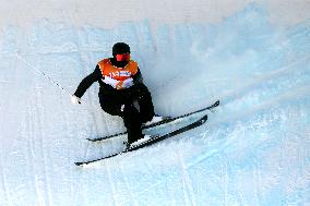 (SP)SOUTH KOREA-HOENGSEONG-WINTER YOUTH OLYMPIC GAMES-FREESTYLE SKIING-MEN'S HALFPIPE