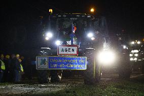 Coordination Rurale Union's Convoy Heads To Paris