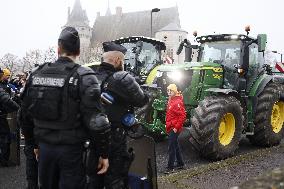 Coordination Rurale Union's Convoy Heads To Paris