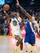 (SP)U.S.-SAN FRANCISCO-BASKETBALL-NBA-76ERS VS WARRIORS