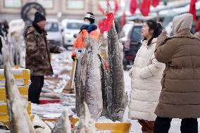 CHINA-HEILONGJIANG-FUYUAN-FISH MARKET (CN)