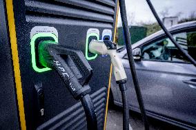 Illustration Electric Car Charging - Netherlands