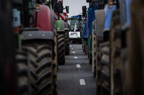 French Farmers Block The A10 Highway - Limours