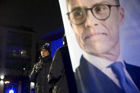 Presidential candidate Alexander Stubb campaigning in Salo