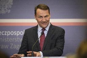 Danish FM Visits Warsaw