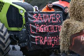 Demonstration Of French Farmers Near Paris
