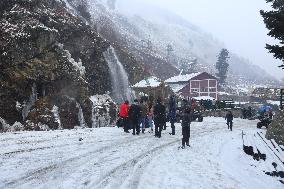 Fresh Snowfall In Many Higher Areas Of Kashmir