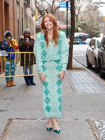 Bryce Dallas Howard Steps Out - NYC