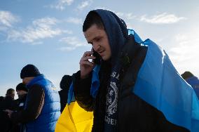 Russia And Ukraine Exchange POWs After Plane Crash