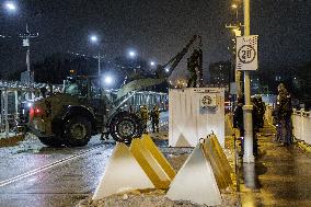 Russia closes border crossing into Estonia for vehicles
