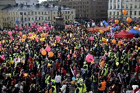 Stop Now! demonstration in Helsinki