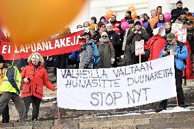 Stop Now! demonstration in Helsinki