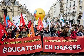 French Teachers Strike Over Pay