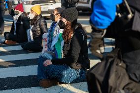 Pro-Palestine Demonstrators Shut Down DC Highway Ramps
