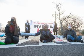 Pro-Palestine Demonstrators Shut Down DC Highway Ramps