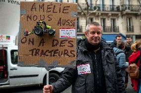 Demonstration Of The Teachers - Paris