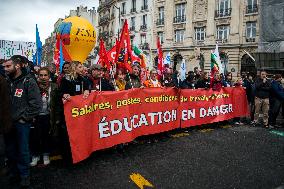 Demonstration Of The Teachers - Paris