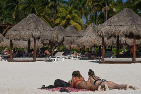 Daily Life In Isla Mujeres