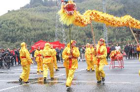 Dragon Dance Celebrate China Lunar Year