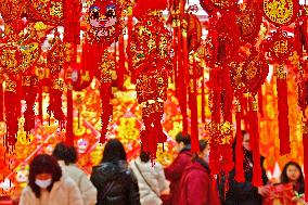 Spring Festival Retail Economy