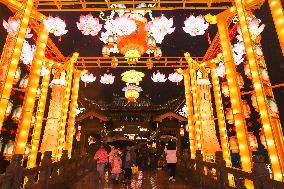 Visitors View Lanterns at Bailuzhou Park in Nanjing