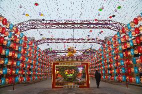 Lantern Festival Held in Dezhou