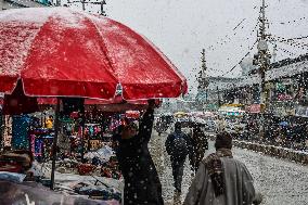 Snowfall In Kashmir