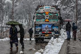 Snowfall In Kashmir