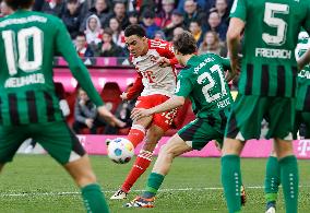 (SP)GERMANY-MUNICH-FOOTBALL-BUNDESLIGA-BAYERN MUNICH VS MOENCHENGLADBACH